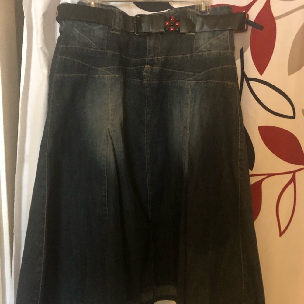 Muaa women size 11 blue jean A-Line skirt